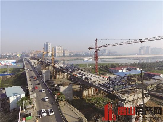 建设中的眉山岷江一桥