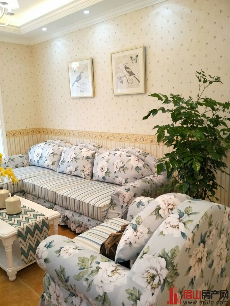 东湖春天⭐4楼 4/2/2 130平方全新田园风格装修,全新家具家电未住过人,南北向中庭68万包 4室2厅2卫 130㎡