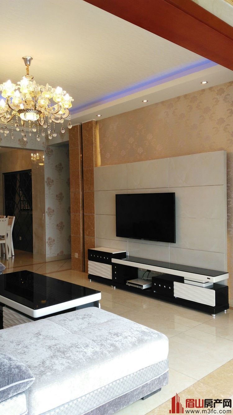 锦地上城22F 3/2 110㎡ 豪华装修 全套家具家电设施齐全 学区房 69.8万包证