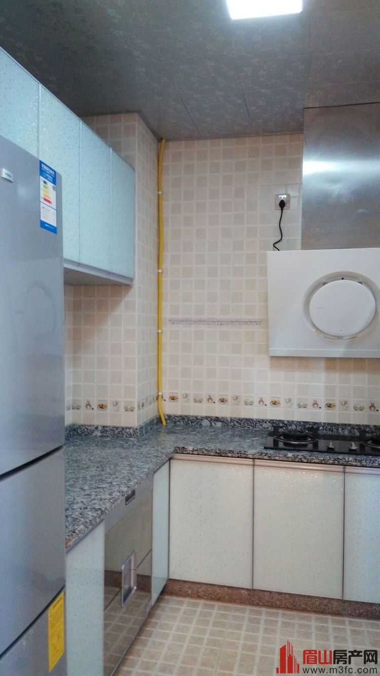 锦地上城22F 3/2 110㎡ 豪华装修 全套家具家电设施齐全 学区房 69.8万包证