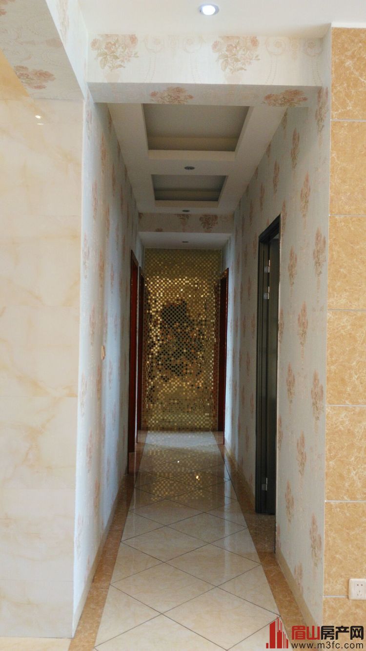 锦地上城22F 3/2 110㎡ 豪华装修 全套家具家电设施齐全 学区房 69.8万包证