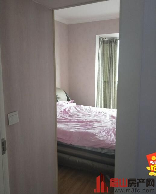 银鹏九龙豪府16楼 3室2厅2卫 92㎡