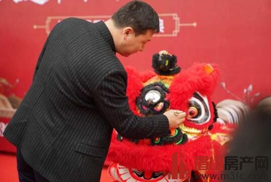 üɽ•չʢ󿪷ֳ쵼Ϊʨ㾦