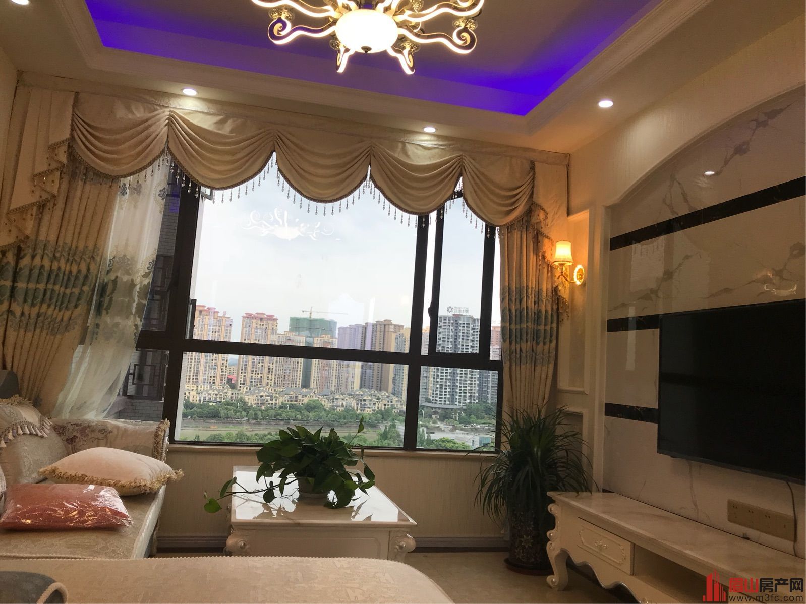 1519望江榭 14F 3/2/2户型 100㎡ 83.....................................................................................................................................................................................................