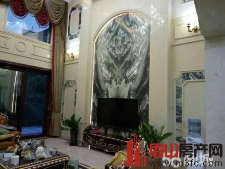 ʹݱ645Լ560ƽװ޻400򣬴յůݣͣ4̨     ˽һ԰200ƽؼɽ˫2ңԣ䣬˫ñ䣬鷿̨˸ס£ʽתʹ۴˷ۼ868