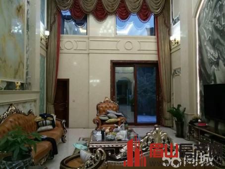 ʹݱ645Լ560ƽװ޻400򣬴յůݣͣ4̨     ˽һ԰200ƽؼɽ˫2ңԣ䣬˫ñ䣬鷿̨˸ס£ʽתʹ۴˷ۼ868