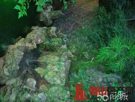 ʹݱ645Լ560ƽװ޻400򣬴յůݣͣ4̨     ˽һ԰200ƽؼɽ˫2ңԣ䣬˫ñ䣬鷿̨˸ס£ʽתʹ۴˷ۼ868