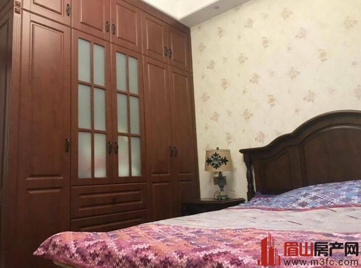 金府丽景 1期 4室3厅3卫 240㎡