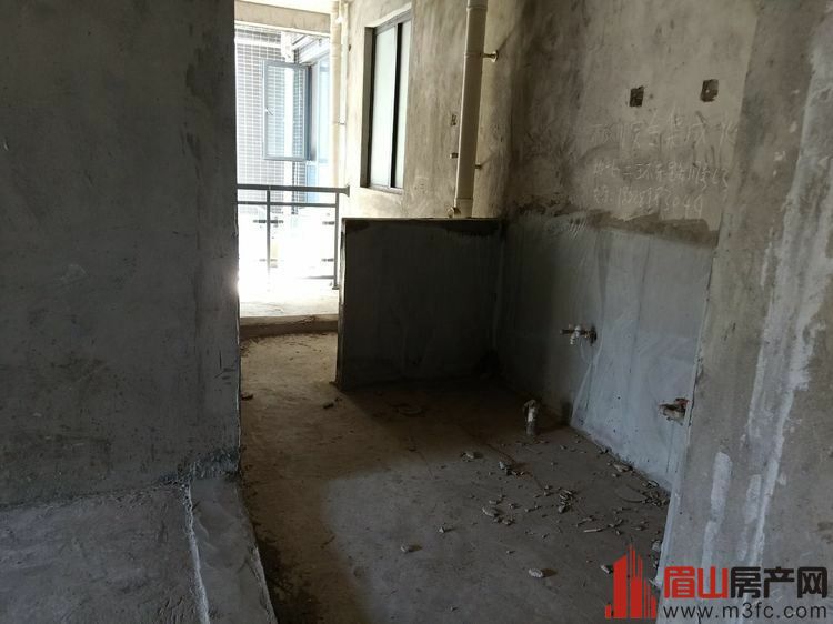 南湖别院 3室2厅2卫