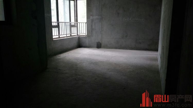 龙玺台 3室2厅2卫