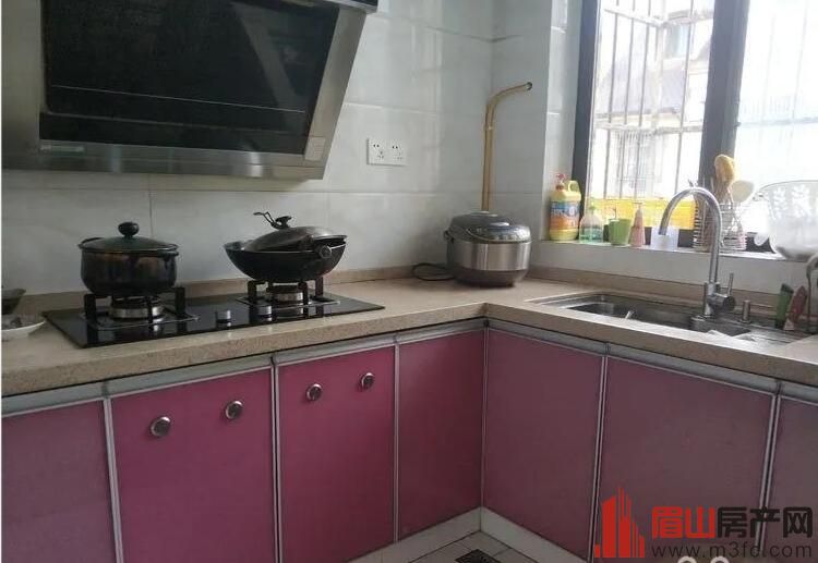 金顿小镇 4室2厅2卫 137㎡