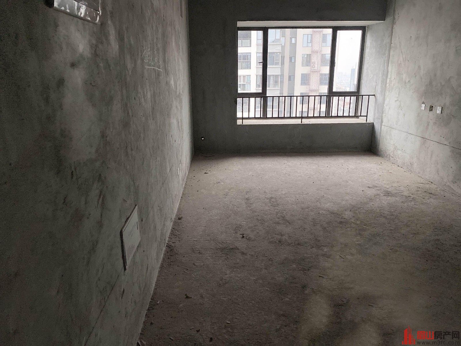 万景东坡院子 3室2厅2卫 73㎡