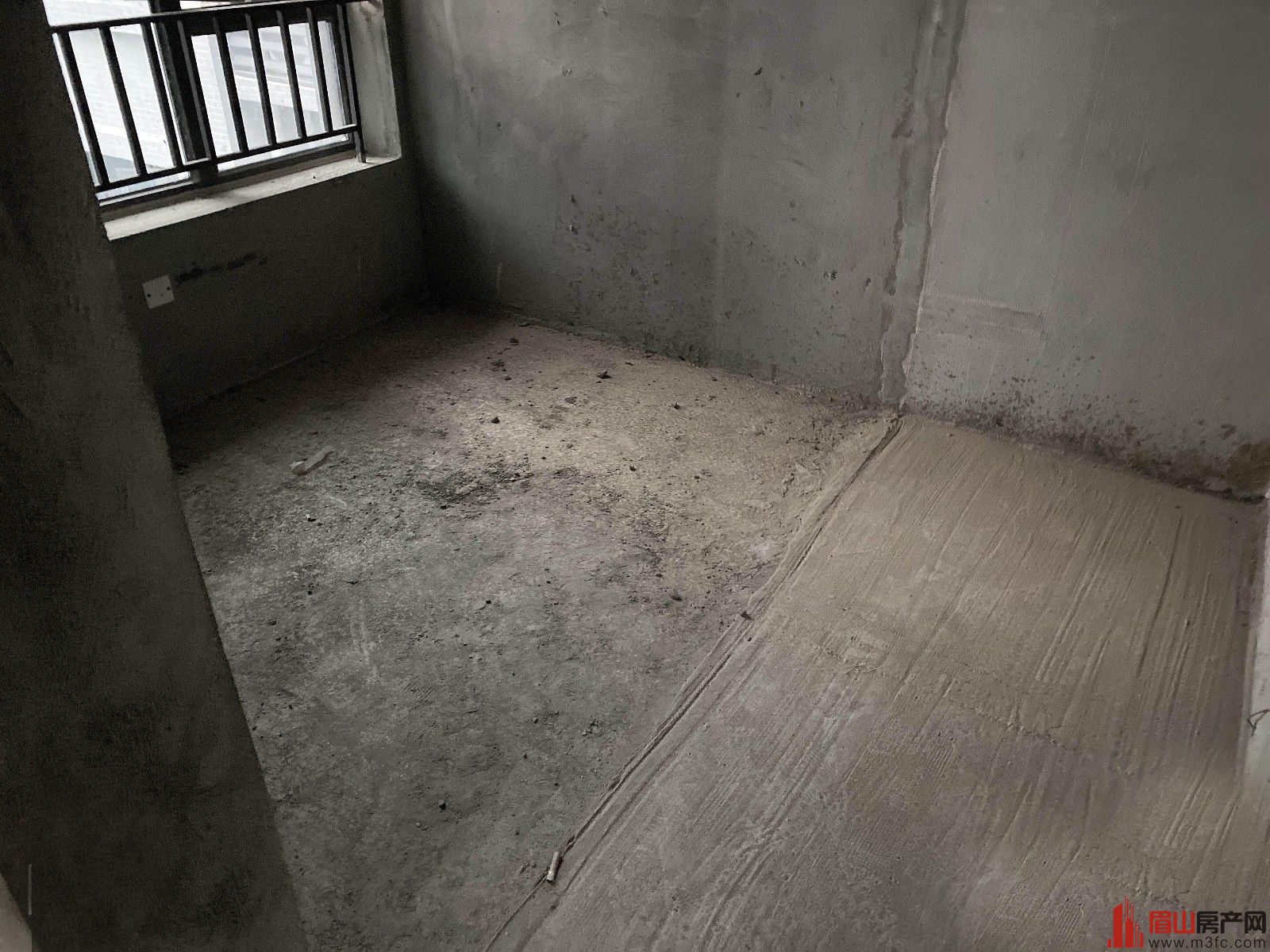 万景东坡院子 3室2厅2卫 73㎡