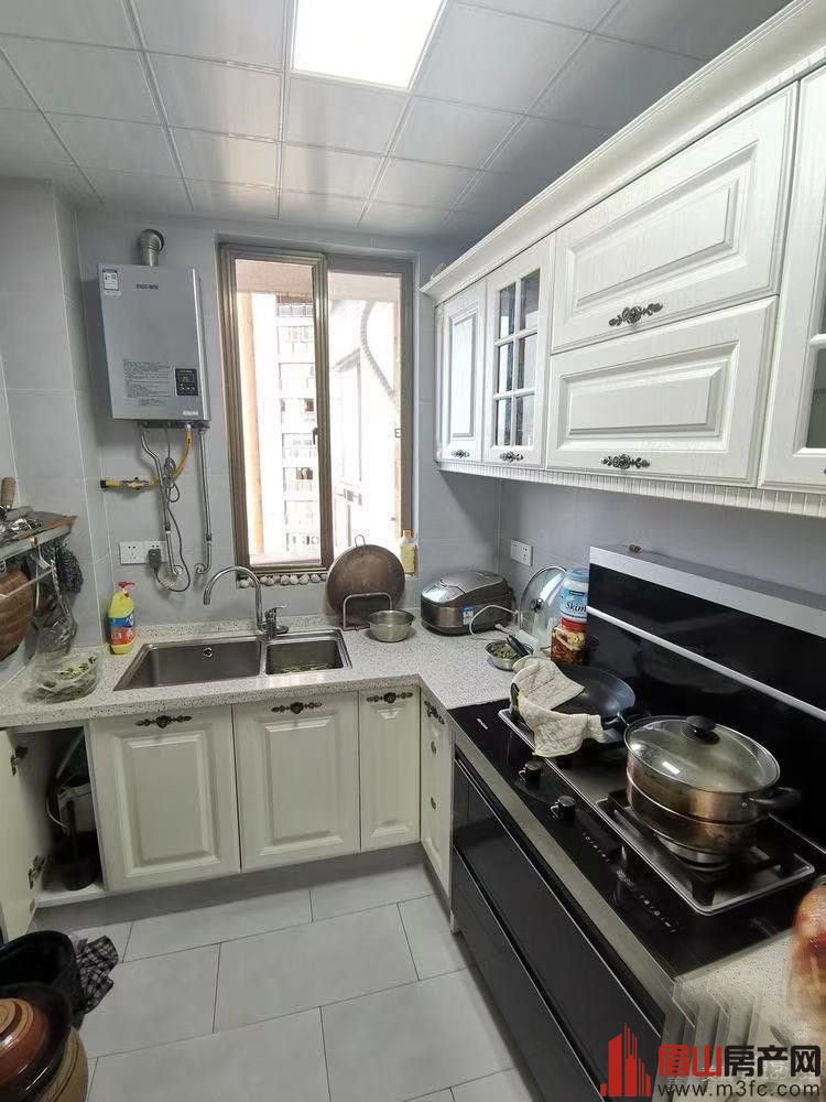 加洲国际城 4室2厅2卫 130㎡