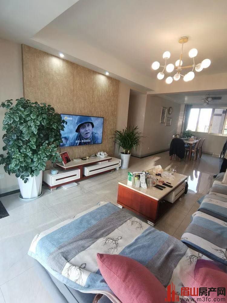 加洲国际城 4室2厅2卫 130㎡