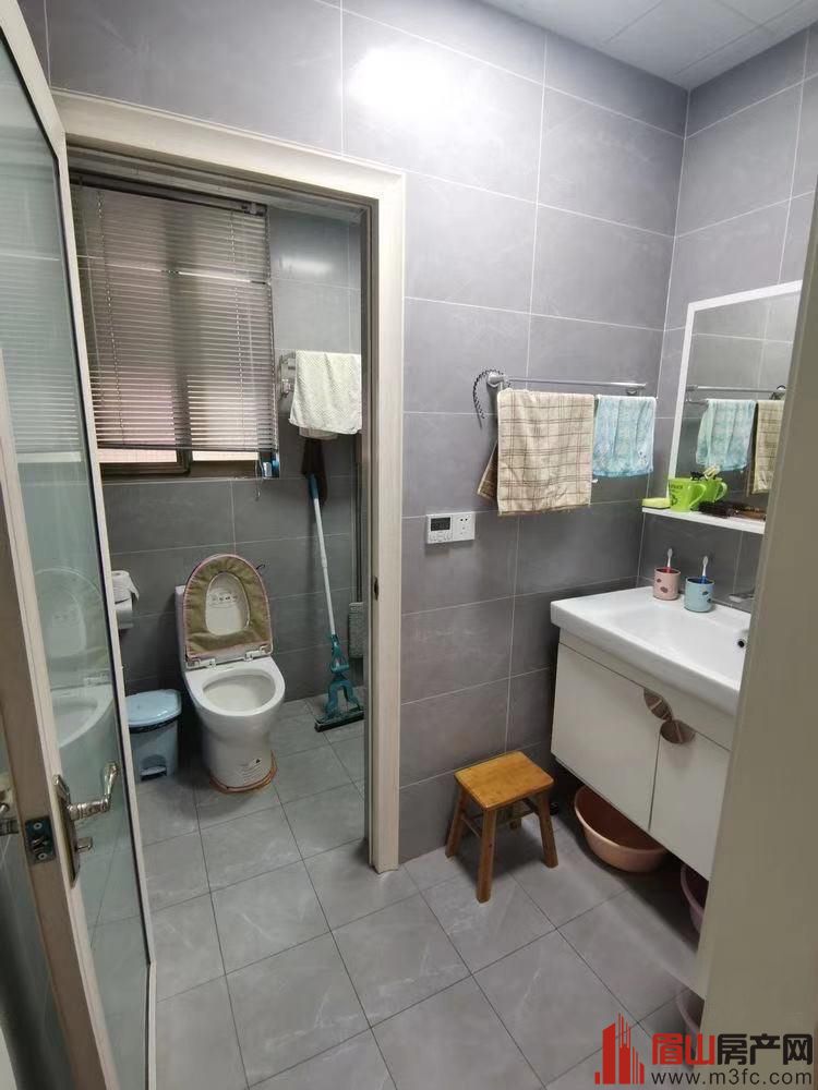 加洲国际城 4室2厅2卫 130㎡