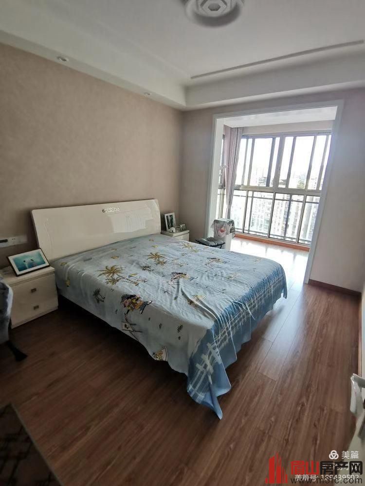 加洲国际城 4室2厅2卫 130㎡