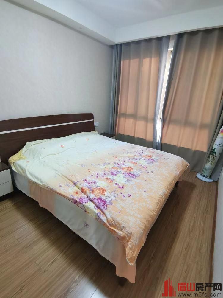 加洲国际城 4室2厅2卫 130㎡