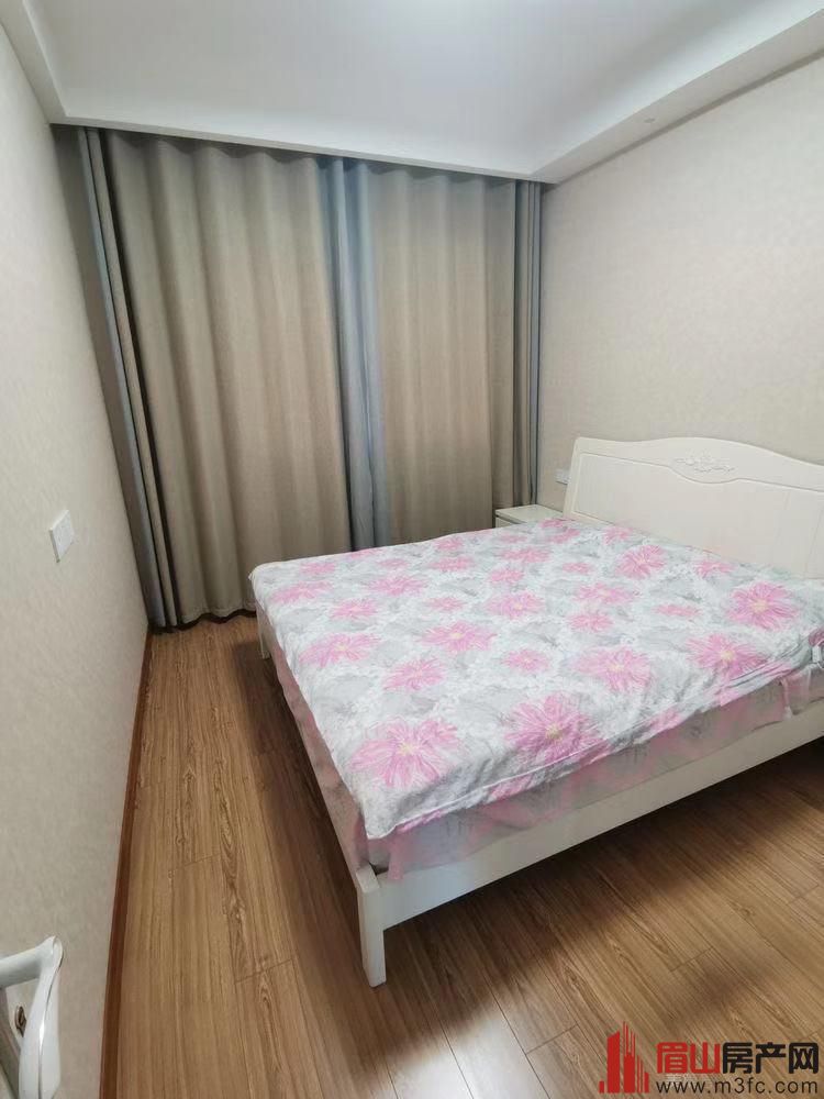 加洲国际城 4室2厅2卫 130㎡