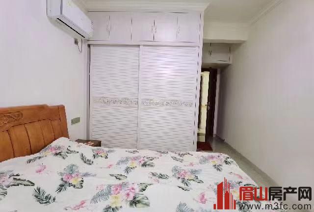 领袖东方 3室2厅2卫 86㎡