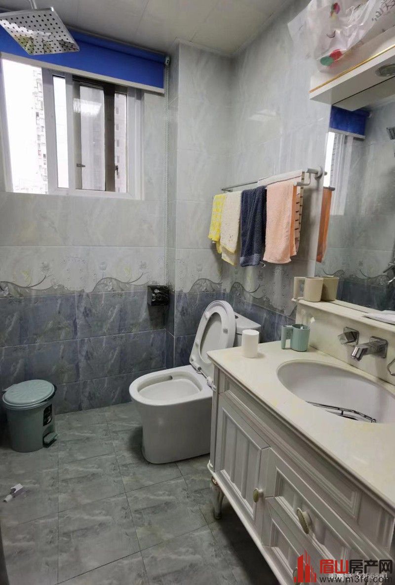 领袖东方 3室2厅2卫 86㎡