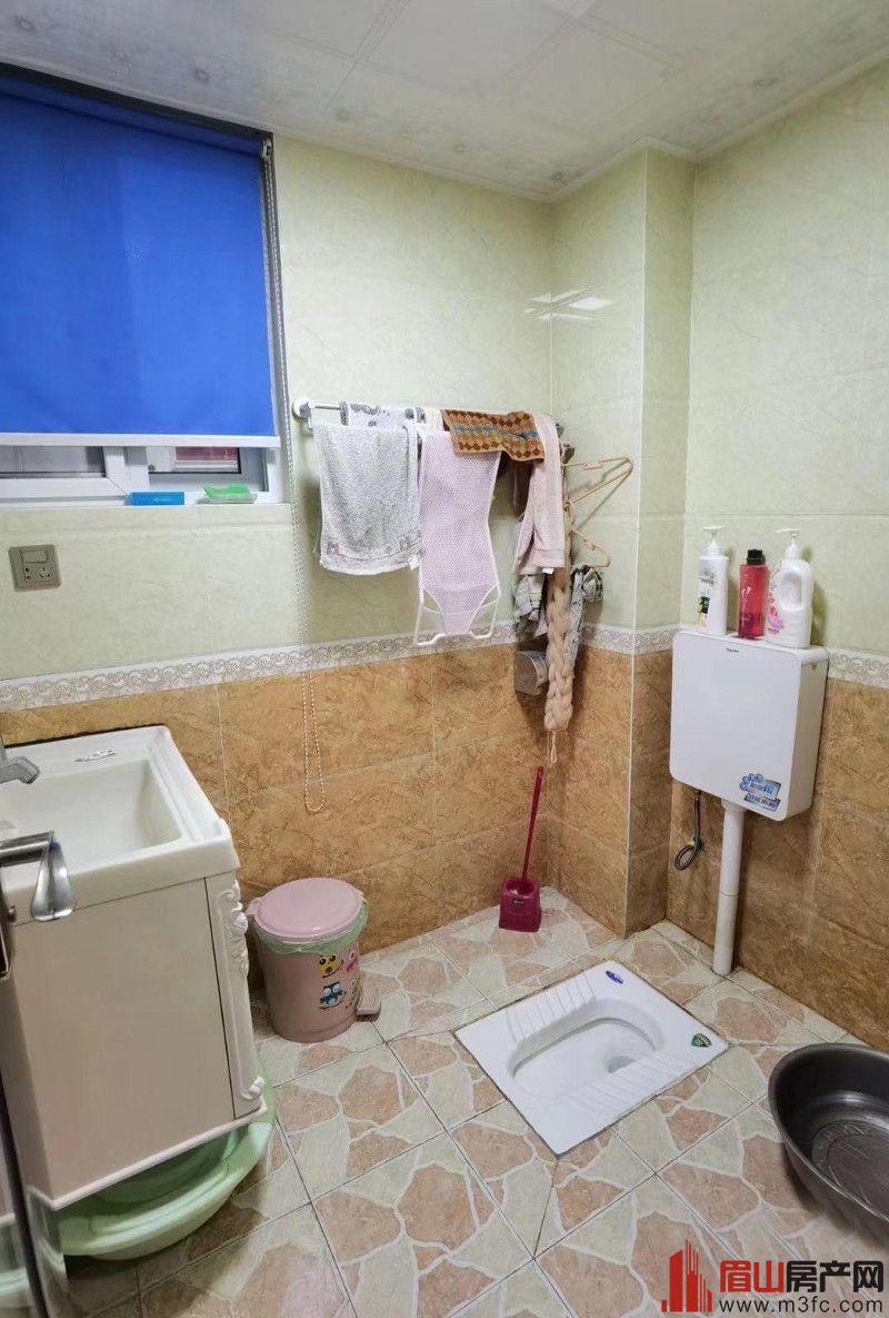 领袖东方 3室2厅2卫 86㎡