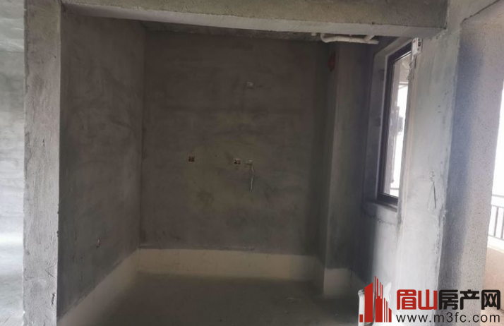 领地凯旋府 4室2厅2卫 136㎡