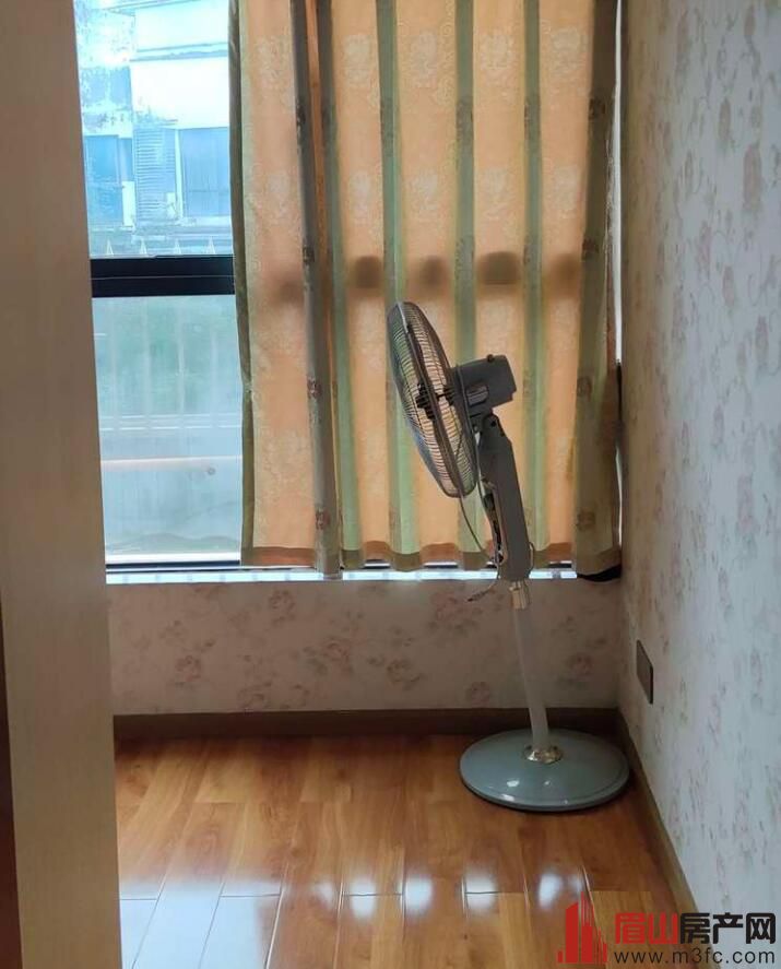 ½ 222 89O