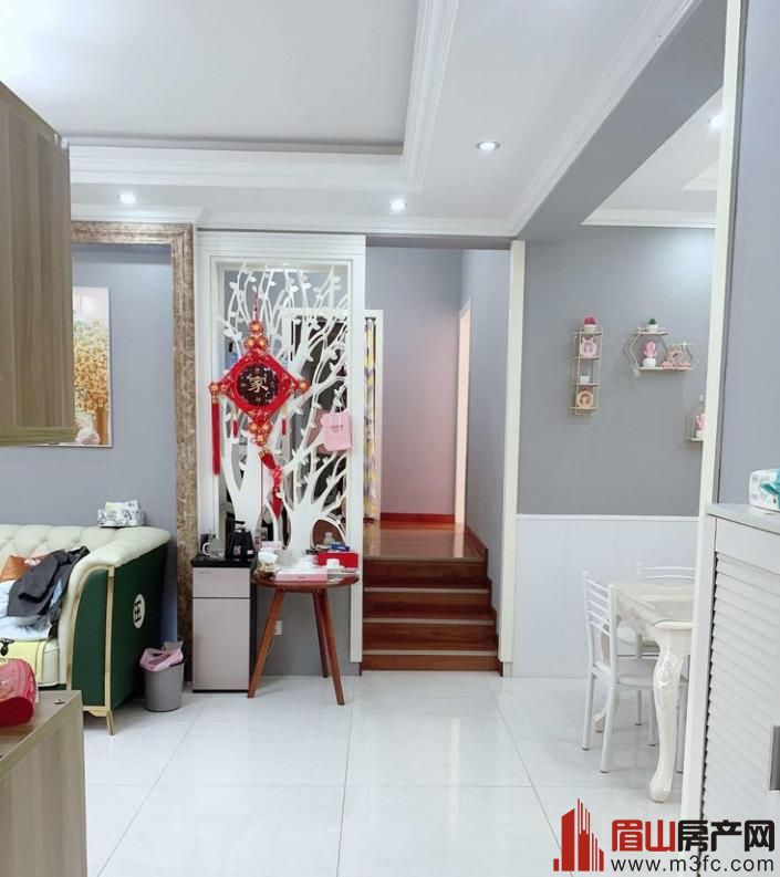 玫瑰园十三区 3室2厅2卫 139㎡