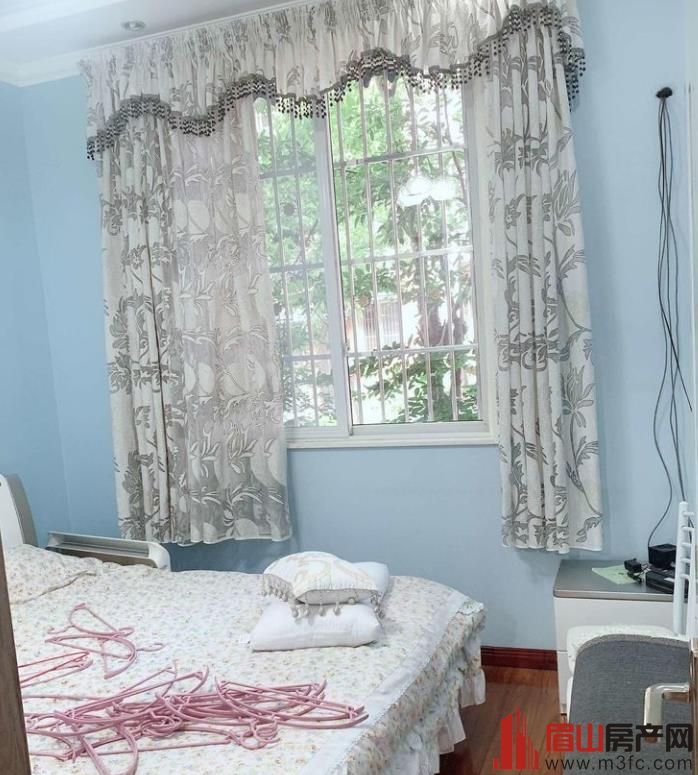 玫瑰园十三区 3室2厅2卫 139㎡