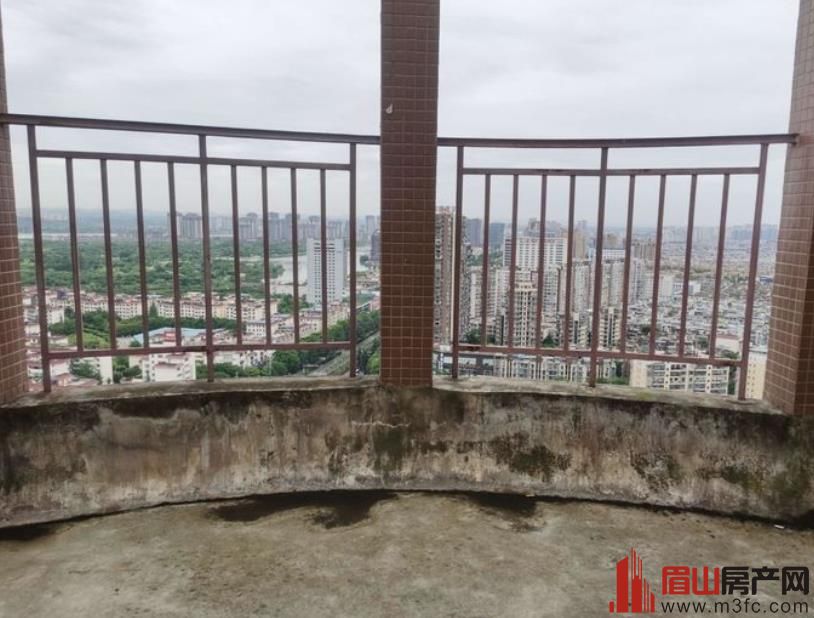 英伦蓝岸 4室2厅2卫 164㎡