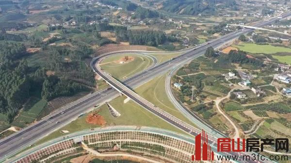 成乐高速扩容改造完工通车 成乐高速扩容改造完工通车