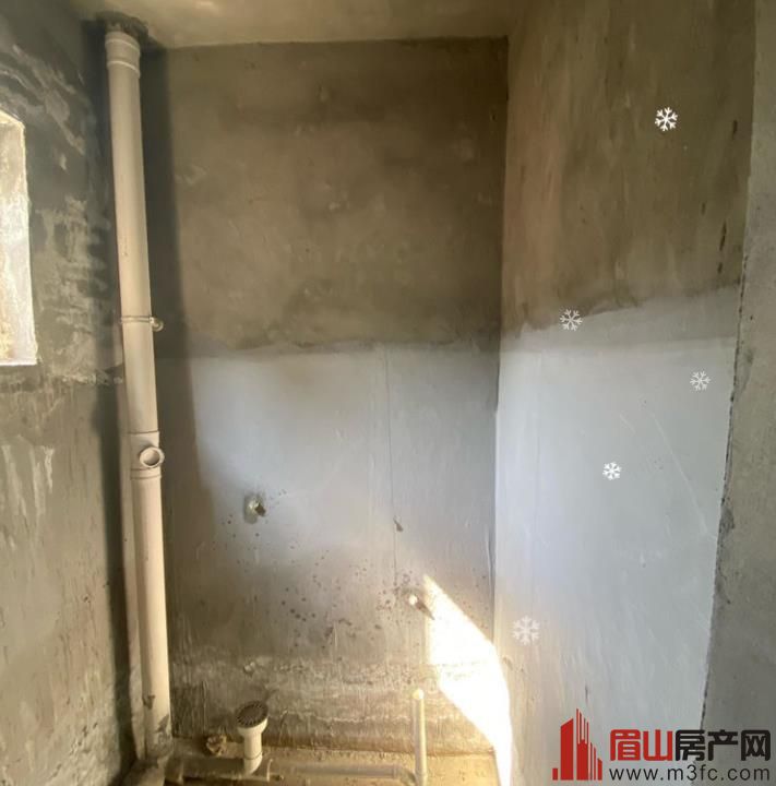 东湖丽景 4室3厅2卫 161㎡